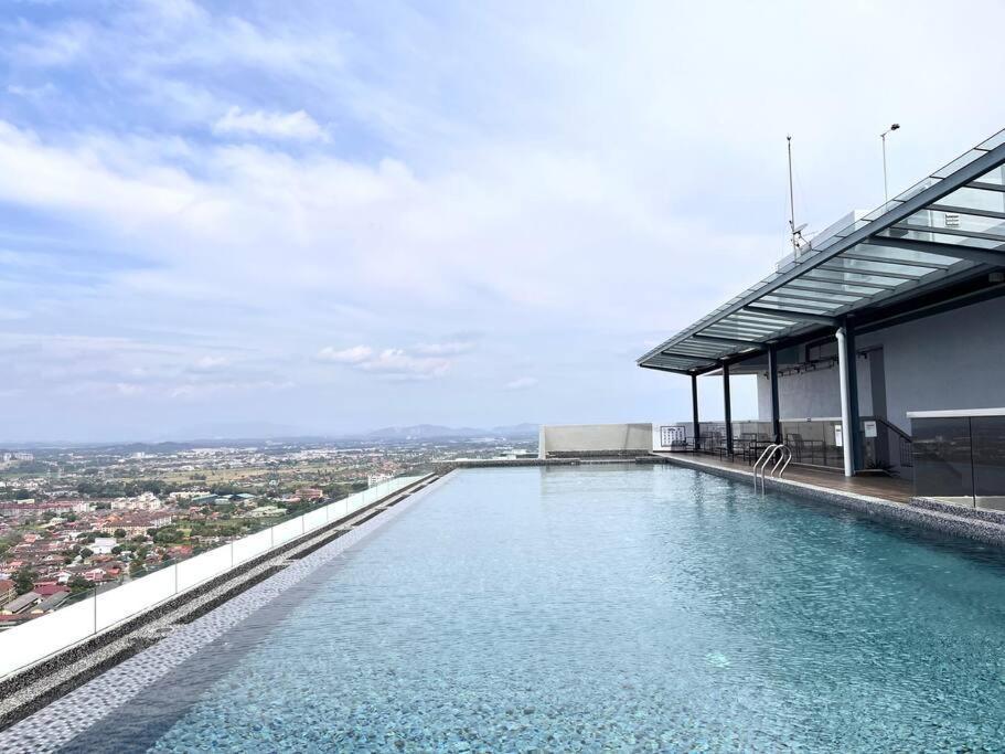 Ins Suite @ The Quartz Residence-Infinity Pool Malakka Dış mekan fotoğraf